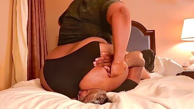 Fullweight black bbw smothering this babe doesnt play full movie scene 25 min lengthy